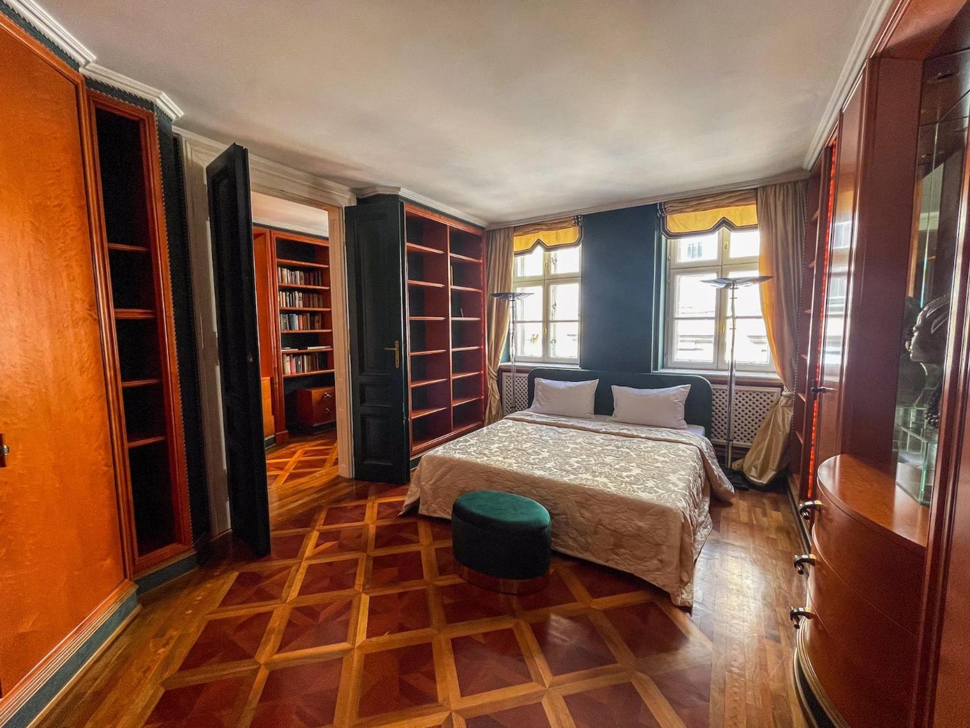 Zum Blauen Karpfen Apartment Wina Bagian luar foto